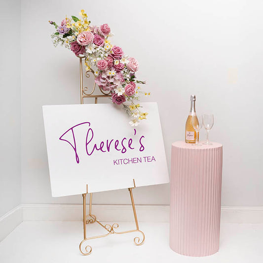 Elegant Tall Easel Matte Gold (46x147.5cmH)