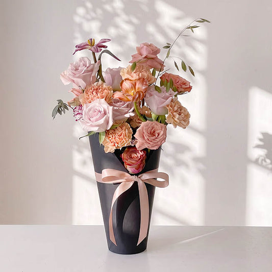 Flower Bouquet Conical Paper Vase Lge Black Pk5 (18x9x30Hcm)