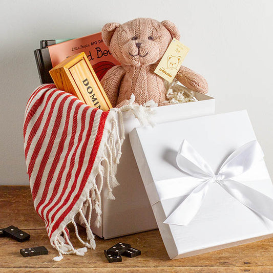 Gift Box Extra Lge with Bow Flat Pack White (250x250x245mmH)