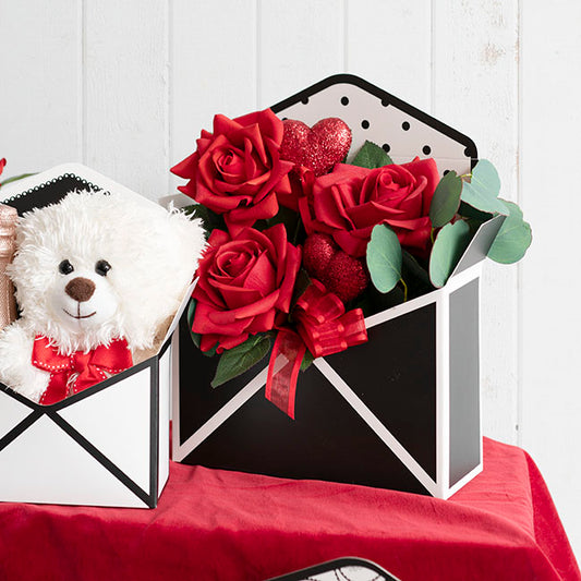 Envelope Flower Box Large Spots Black Pack 5 (23Lx8Dx16cmH)