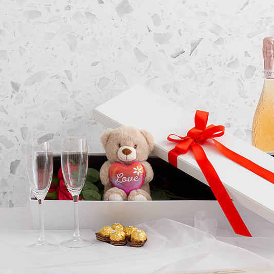 Glossy Half Dozen Rose Box White (75x14x11cmH)