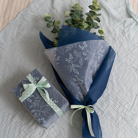 Cello Frosted Hand Drawn Leaves 40mic Green Pk100 (50x70cm)