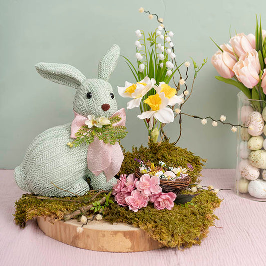 Sitting Straw Bunny w Pink Bow Soft Blue (19x13x26cm)