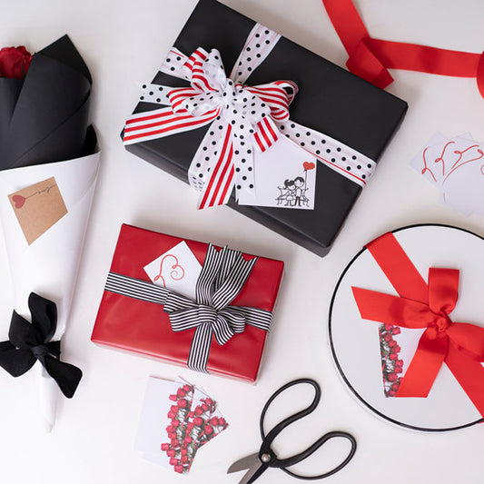 Cards White Dozen Roses Red (10x6.5cmH) Pk 50