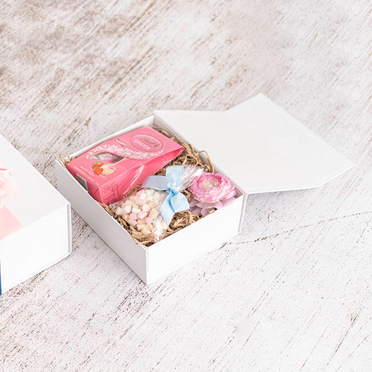 Hamper Gift Box Magnetic Flap Tall Small White (25x20x9cmH)