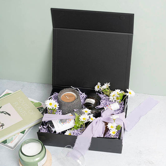 Hamper Gift Box Magnetic Flap Small Black (25x20x6.5cmH)