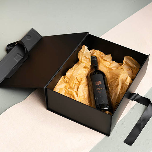 Signature Hamper Magnetic Box & Ribbon M Black (34x26x12cmH)