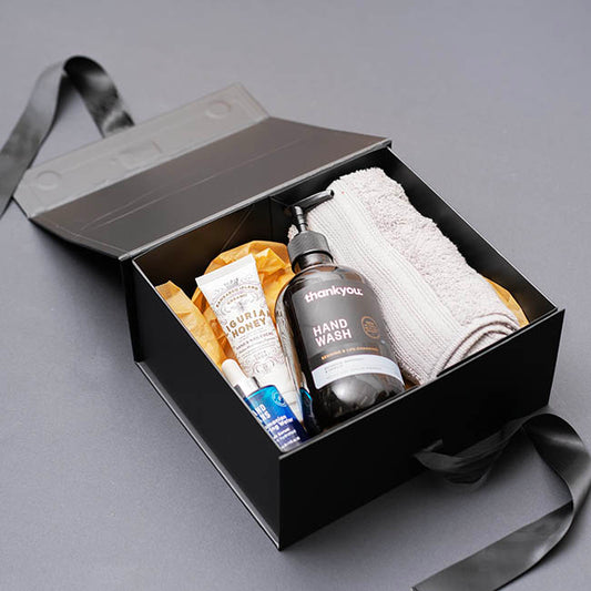 Signature Hamper Magnetic Box & Ribbon S Black (24x21x11cmH)