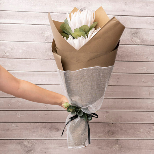 Plastic Mesh Roll Metallic White (53cmx9m)