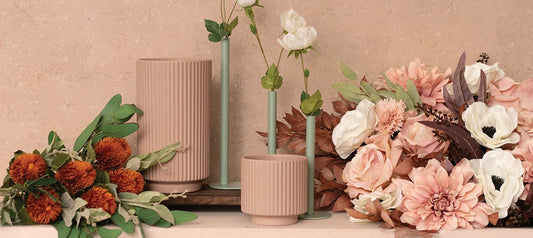 Pantone Colour of the Year 2025: Mocha Mousse  A Guide for Floral Design, Weddings, Events, and Home Décor
