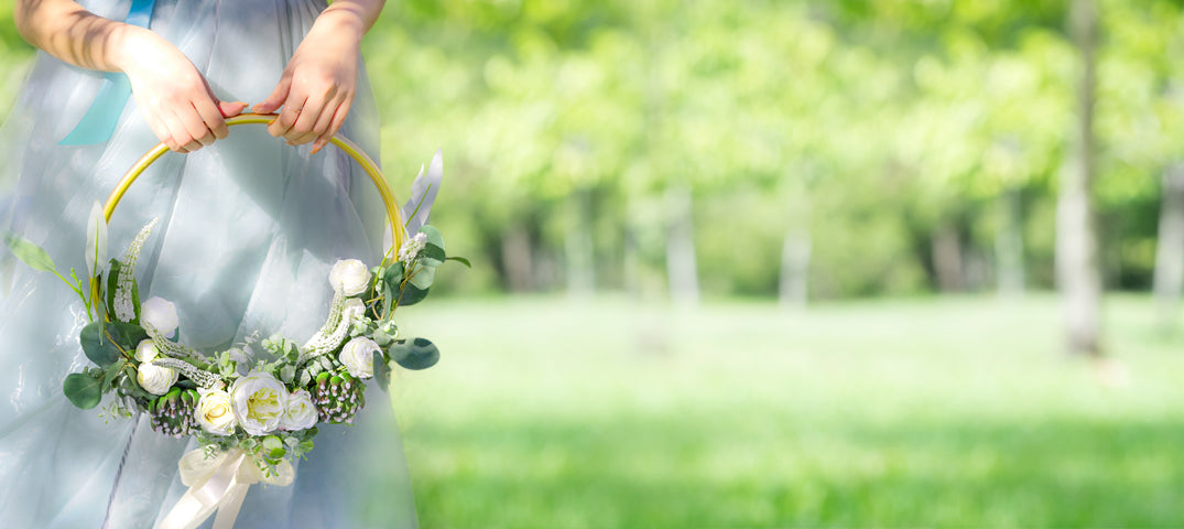 DIY Floral Hoop Arrangement