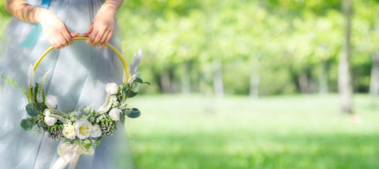DIY Floral Hoop Arrangement