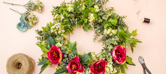 How To Use A Wire Wreath Frame