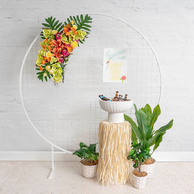 Backdrop Large Circular Frame with Mesh White(200cmDx220cmH)