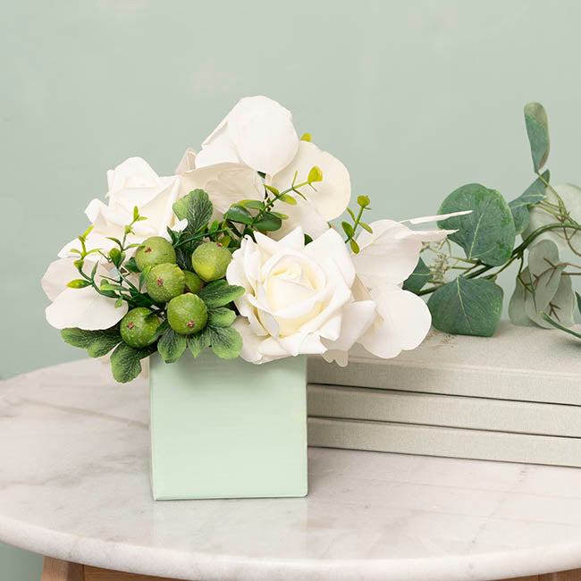 Posy Box Petite Minty Fresh Pack 20 (10x10x10cmH)