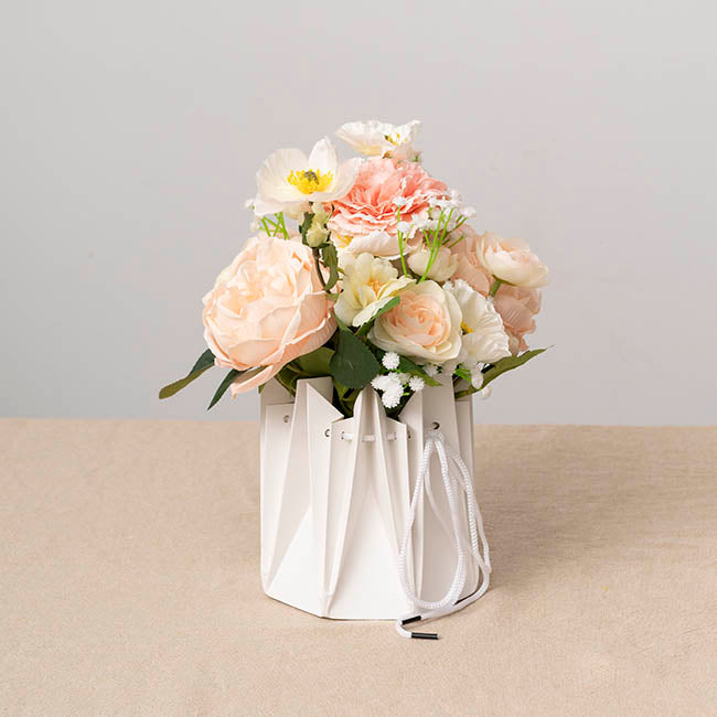 Flower Bouquet Designer Pod Pack 10 White (16.5x17Hcm)