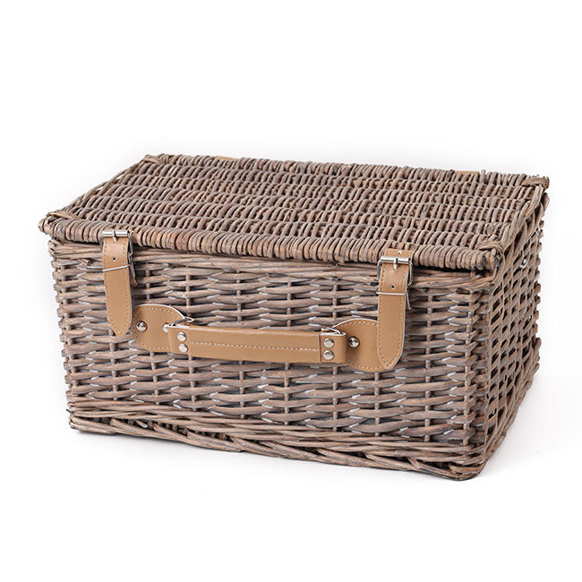 Classic 4 Person Picnic Basket Brown (42x28x20cmH)