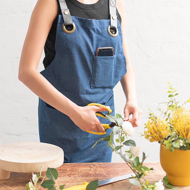 Stylish Denim Apron With Pockets Dark Blue (81x87cm)