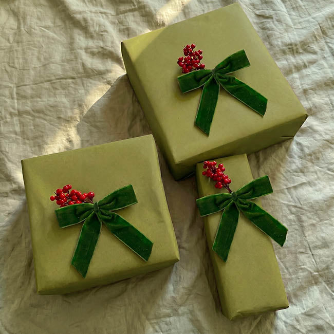 Pre-Made Bow Velvet Mini Dark Green Pack 6 (10Wx10cm)