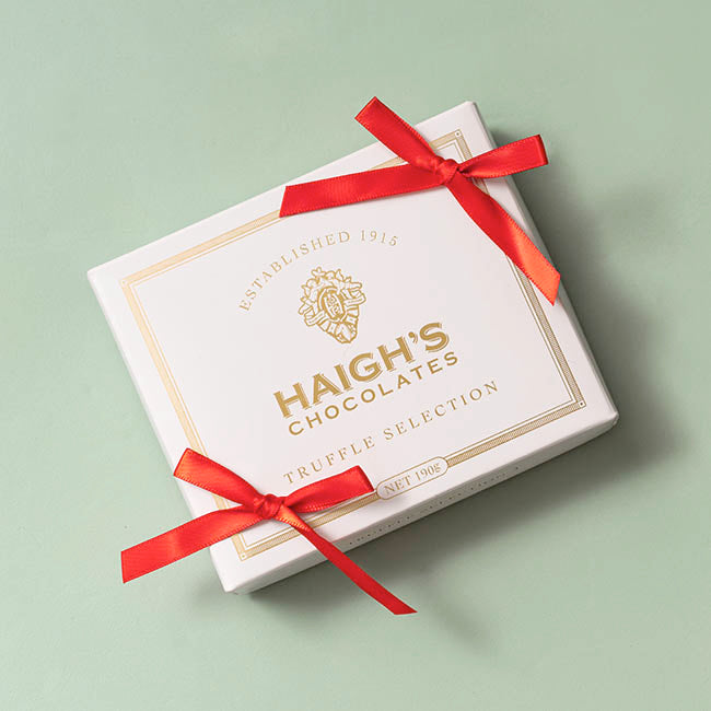 Pre-Made Ribbon Bow Double Face Satin Red Pk24 (10mmx6.5cm)