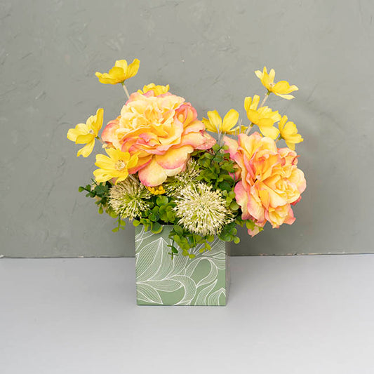 Posy Box Mini Flowy Leaves Eucalyptus White Pk10 (13x12cmH)