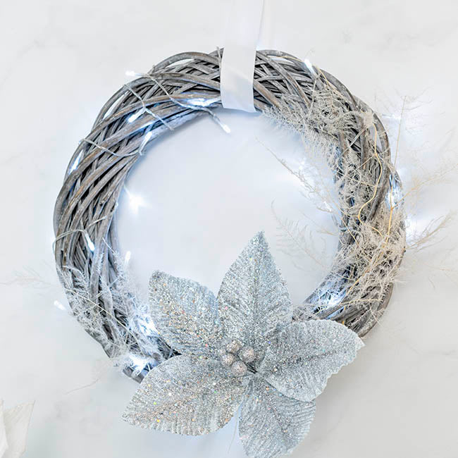 Willow Wreath White Wash (40cmD)