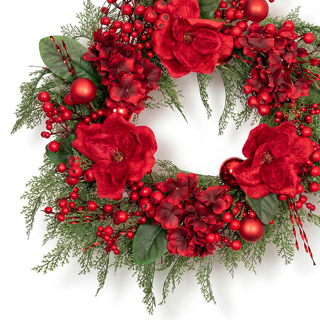 Magnolia Hydrangea Berry Wreath Red (66cmD)