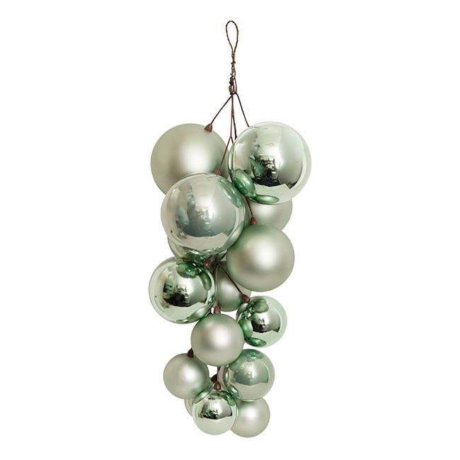 Bauble Cluster Garland Soft Green (52cmH)