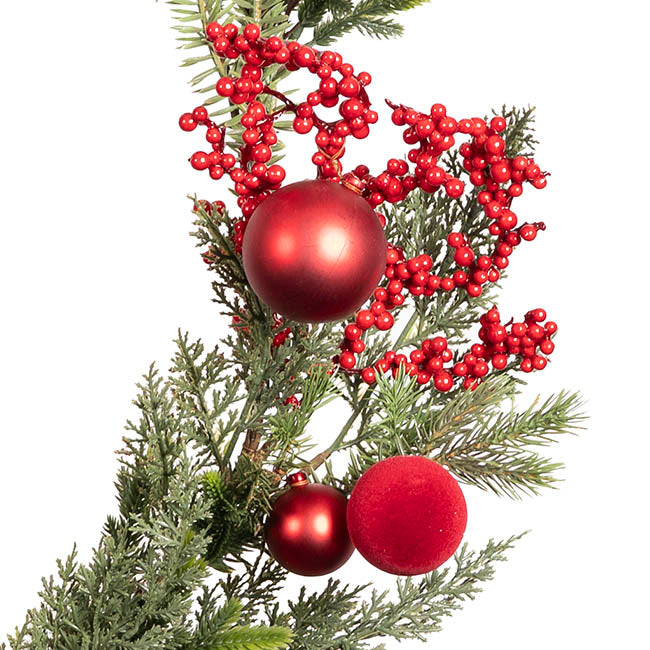 Red Berry & Bauble Festive Garland Green (150cmL)
