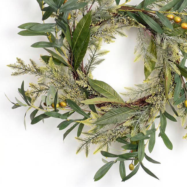 Mixed Pine & Olive Wreath Green (50cmD)