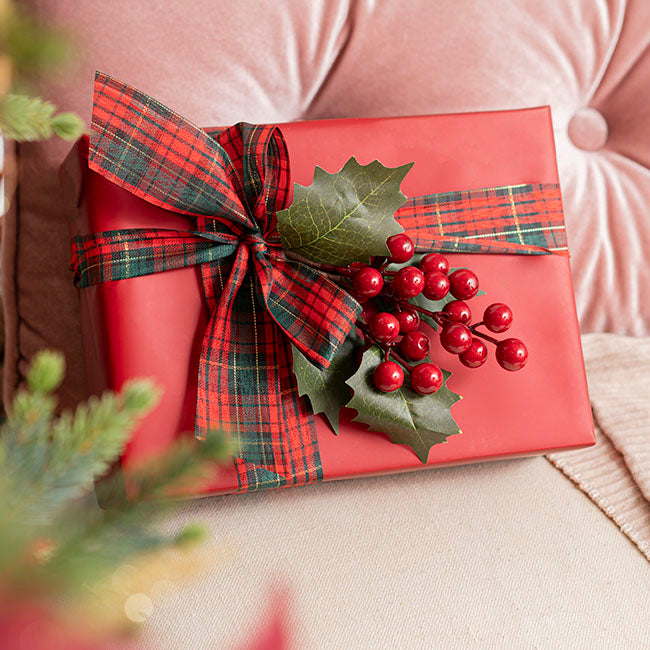 Red Berry Holly Pick Pack 6 Red (25cmH)