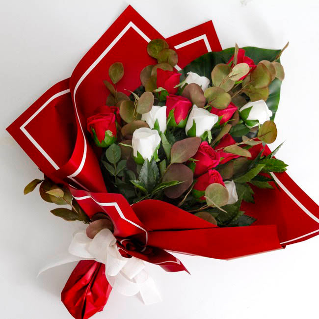 Cello Regal Pro Silhouette 65mic PK 100 Blood Red (50x70cm)