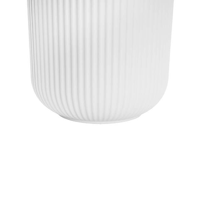 Ceramic Cyprus Vase Matte White (22.5DX20cmH)