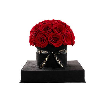 Amore Forever Rose x24 Head Window Box Red (28x33cmH)