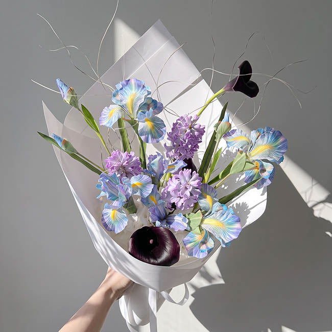 Iris Spray w Bud Ombre Blue (14cmDx85cmH)