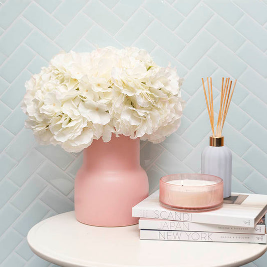 Giant Hydrangea Stem White (25cmDx54cmH)