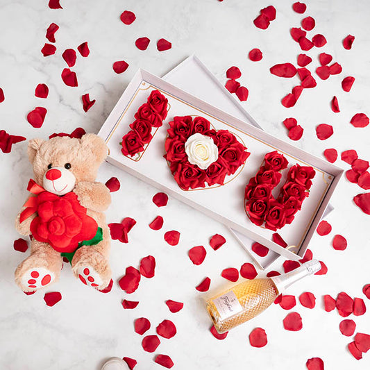 I Love U Rose Box with Foam Insert White (61x26x11Hcm)