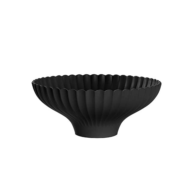 Scallop Bowl Matte Black (24cmDx10cmH)