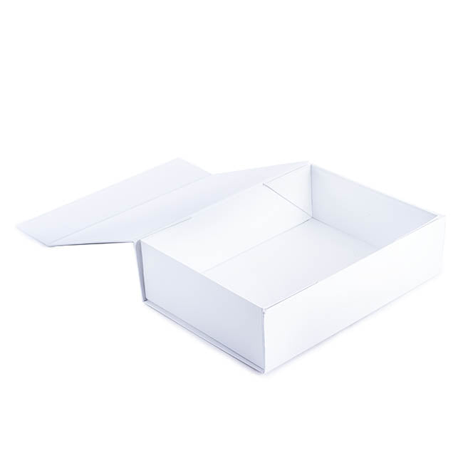 Hamper Gift Box Magnetic Flap Medium White (32x24x9cmH)