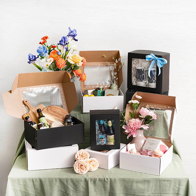 Hamper Gift Box PVC Window Small White (26.5x20.5x10.4cmH)