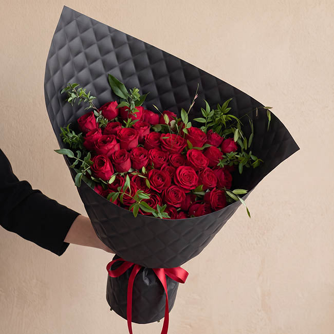Textura Pillow Embossed Paper 190gsm Black Pack 20 (53x44cm)