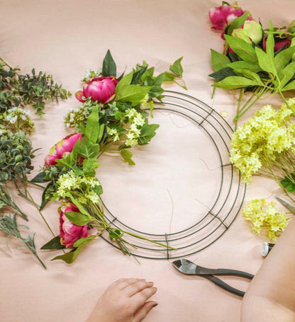 Wire Wreath Frame 16" (40.5cmD) Dark Green