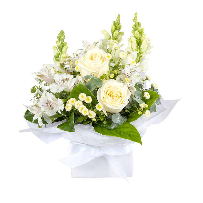Interflora Rose & Snapdragon posy in mini box