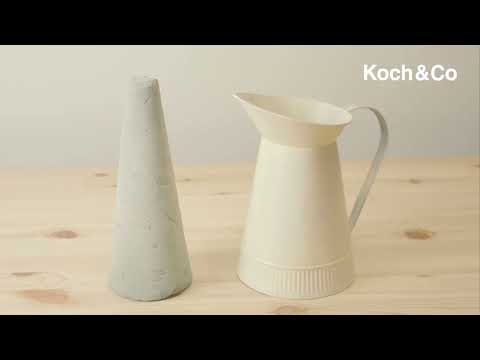 Watch & Learn How to Colour-Shift Metal & Floral Foam with Koch & Co 'Ivory' Spray Paint