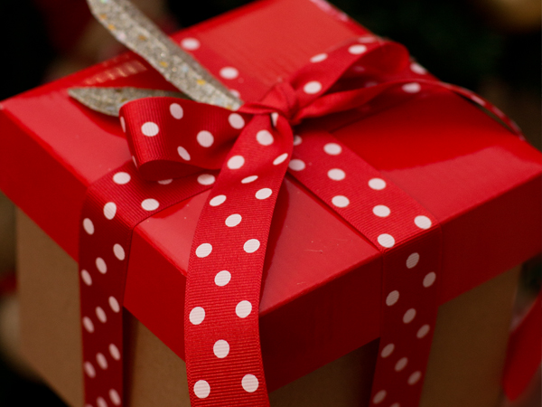 8 Beautiful Christmas Wrapping Ideas