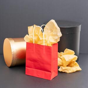 🎁 NEW ARRIVALS! | Wrap up your Christmas gifting in style with our 𝐑𝐞𝐝 𝐊𝐫𝐚𝐟𝐭 𝐆𝐢𝐟𝐭 𝐁𝐚𝐠𝐬!

Strong, sturdy, and fully recyclable, these bags (available in three styles) are perfect for retail counters, corporate gifting, and under-the-tree presents at home.

Shop the range now in-store or via the link in our bio!
.
.
.
#Kochandco #Koch #GiftBags #KraftBags #RedKraftBags #ChristmasPackaging #FestivePackaging #HamperSupplies #RetailPackaging #GiftPackagingAU #EcoPackaging #RecyclablePackaging