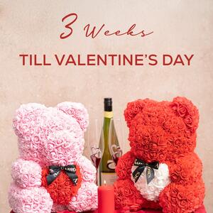 🐻 𝟑 𝐖𝐞𝐞𝐤𝐬 𝐓𝐢𝐥𝐥 𝐕𝐚𝐥𝐞𝐧𝐭𝐢𝐧𝐞'𝐬 𝐃𝐚𝐲! 🌹 

Rose bears are more than cute — they’re everlasting sentiment your customers won’t forget. 

Great for:
💐 Valentine’s Day add-ons.
🛍️ Stylish POS displays.
🎁 Seasonal gift bundles.

𝐒𝐡𝐨𝐩 𝐭𝐡𝐞 𝐫𝐚𝐧𝐠𝐞 𝐢𝐧-𝐬𝐭𝐨𝐫𝐞 & 𝐨𝐧𝐥𝐢𝐧𝐞 𝐧𝐨𝐰 𝐯𝐢𝐚 𝐭𝐡𝐞 𝐥𝐢𝐧𝐤 𝐢𝐧 𝐨𝐮𝐫 𝐛𝐢𝐨.
.
.
.
#KochAndCo #Koch #FloristLife #FloristsOfInstagram #FloristSupplies #WholesaleFlowers #GiftwareWholesale #ValentinesWholesale #ValentinesFlorist #RoseBears #ForeverRoses