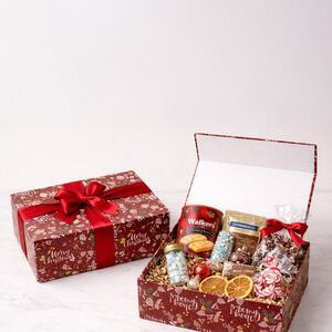 🎄 SALE | 𝐆𝐞𝐭 𝟓𝟎-𝟔𝟎% 𝐎𝐅𝐅 𝐂𝐡𝐫𝐢𝐬𝐭𝐦𝐚𝐬 𝐏𝐫𝐢𝐧𝐭 𝐆𝐢𝐟𝐭 𝐁𝐨𝐱𝐞𝐬 — while stocks last!

Priced to clear ahead of Christmas, achieve polished, professional-looking festive gifts! Sale range includes:
- 𝐇𝐚𝐭 𝐛𝐨𝐱𝐞𝐬 with festive prints — ideal for florals, gifts & premium Christmas hampers.
- 𝐌𝐚𝐠𝐧𝐞𝐭𝐢𝐜-𝐥𝐢𝐝 𝐡𝐚𝐦𝐩𝐞𝐫 𝐛𝐨𝐱𝐞𝐬 with structured walls for secure, professional presentation.
- 𝐑𝐢𝐠𝐢𝐝 𝐡𝐚𝐦𝐩𝐞𝐫 𝐭𝐫𝐚𝐲𝐬 — perfect for festive cookies, hampers, and centrepieces.

𝐒𝐡𝐨𝐩 𝐨𝐧𝐥𝐢𝐧𝐞 𝐯𝐢𝐚 𝐭𝐡𝐞 𝐥𝐢𝐧𝐤 𝐢𝐧 𝐨𝐮𝐫 𝐛𝐢𝐨 𝐨𝐫 𝐯𝐢𝐬𝐢𝐭 𝐮𝐬 𝐢𝐧-𝐬𝐭𝐨𝐫𝐞 — but hurry, stock is limited!
.
.
.
#Koch #KochAndCo #ChristmasPackaging #ChristmasHampers #HatBoxes #HamperBoxes #FestiveGifting #ChristmasSale #LastChance #PricedToClear #NoRestocks