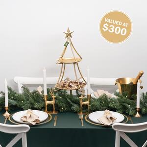 🍽️🎅🎉 𝐅𝐑𝐄𝐄 𝐂𝐇𝐑𝐈𝐒𝐓𝐌𝐀𝐒 𝐓𝐀𝐁𝐋𝐄 𝐒𝐓𝐘𝐋𝐈𝐍𝐆 𝐒𝐄𝐓 𝐆𝐈𝐕𝐄𝐀𝐖𝐀𝐘!!!

No matter how you celebrate Christmas, coming together and breaking bread is a cornerstone of what makes it great. To help you celebrate, 𝐰𝐞 𝐚𝐫𝐞 𝐠𝐢𝐯𝐢𝐧𝐠 𝐚𝐰𝐚𝐲 𝐚 𝐂𝐡𝐫𝐢𝐬𝐭𝐦𝐚𝐬 𝐓𝐚𝐛𝐥𝐞 𝐒𝐭𝐲𝐥𝐢𝐧𝐠 𝐒𝐞𝐭 𝐅𝐎𝐑 𝐅𝐑𝐄𝐄!

Sleigh what?! 𝐘𝐞𝐬, 𝐭𝐡𝐞 𝐰𝐢𝐧𝐧𝐞𝐫 𝐰𝐢𝐥𝐥 𝐫𝐞𝐜𝐞𝐢𝐯𝐞 𝐭𝐡𝐞 (𝐧𝐨𝐰 𝐬𝐨𝐥𝐝 𝐨𝐮𝐭) 𝐭𝐚𝐛𝐥𝐞𝐭𝐨𝐩 𝐂𝐡𝐫𝐢𝐬𝐭𝐦𝐚𝐬 𝐭𝐫𝐞𝐞, 𝐋𝐄𝐃 𝐠𝐚𝐫𝐥𝐚𝐧𝐝, 𝟖 𝐱 𝐜𝐡𝐚𝐫𝐠𝐞𝐫 𝐩𝐥𝐚𝐭𝐞𝐬, 𝐜𝐡𝐚𝐦𝐩𝐚𝐠𝐧𝐞 𝐛𝐮𝐜𝐤𝐞𝐭, 𝐜𝐚𝐧𝐝𝐥𝐞 𝐡𝐨𝐥𝐝𝐞𝐫𝐬, 𝐚𝐧𝐝 𝐦𝐨𝐫𝐞, 𝐯𝐚𝐥𝐮𝐞𝐝 𝐚𝐭 $𝟑𝟎𝟎 𝐑𝐑𝐏!

𝐓𝐨 𝐞𝐧𝐭𝐞𝐫 𝐭𝐨 𝐖𝐈𝐍, 𝐬𝐢𝐦𝐩𝐥𝐲 𝐜𝐨𝐦𝐦𝐞𝐧𝐭 𝐚 𝐫𝐞𝐬𝐩𝐨𝐧𝐬𝐞 𝐭𝐨 𝐭𝐡𝐞 𝐪𝐮𝐞𝐬𝐭𝐢𝐨𝐧: 𝐖𝐡𝐚𝐭’𝐬 𝐲𝐨𝐮𝐫 𝐜𝐨𝐧𝐭𝐫𝐨𝐯𝐞𝐫𝐬𝐢𝐚𝐥 𝐂𝐡𝐫𝐢𝐬𝐭𝐦𝐚𝐬 𝐟𝐨𝐨𝐝 𝐨𝐩𝐢𝐧𝐢𝐨𝐧? Whether it's an attack on uncooked seafood in the summer, or snooty takes on tinned fruit in trifle, we want to hear about it!

To enter:
- 𝐓𝐄𝐋𝐋 𝐔𝐒 𝐈𝐍 𝐓𝐇𝐄 𝐂𝐎𝐌𝐌𝐄𝐍𝐓𝐒 ➡️ What’s your controversial Christmas food opinion? Bonus points for humour! ✅
- 𝐋𝐈𝐊𝐄 this post and 𝐓𝐀𝐆 3 friends ✅
- 𝐅𝐎𝐋𝐋𝐎𝐖 𝐔𝐒 👍 on Instagram ✅
- 𝐅𝐎𝐋𝐋𝐎𝐖 𝐔𝐒 👍 on Tiktok @kochandco_au for extra credit! ✅

The winner will receive decorations pictured. The entire prize is valued at a whopping $300 RRP.

Entries close at 11:59PM AEST Sunday 14th December, 2025. Only open to AUS residents. Full T&Cs and prize product list via the link in our bio.
.
.
.
#kochandco #koch #christmas #christmas2025 #xmasgiveway #christmasgiveaway #giveaway #giveaways #giveawaycontest #freebies #freebie