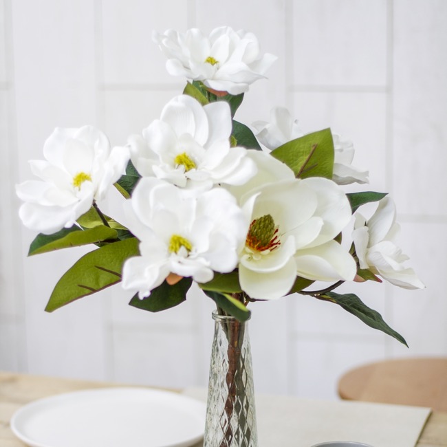 Magnolia Flower Stem White (52cmH)